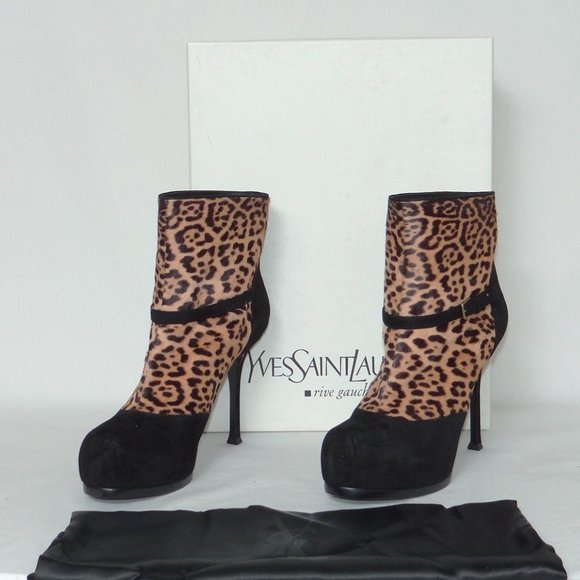 Saint Laurent Leopard Print Ankle Boots - Picture 2 of 7